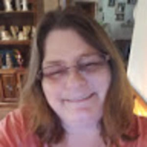 Meet your Posher, Cynthia